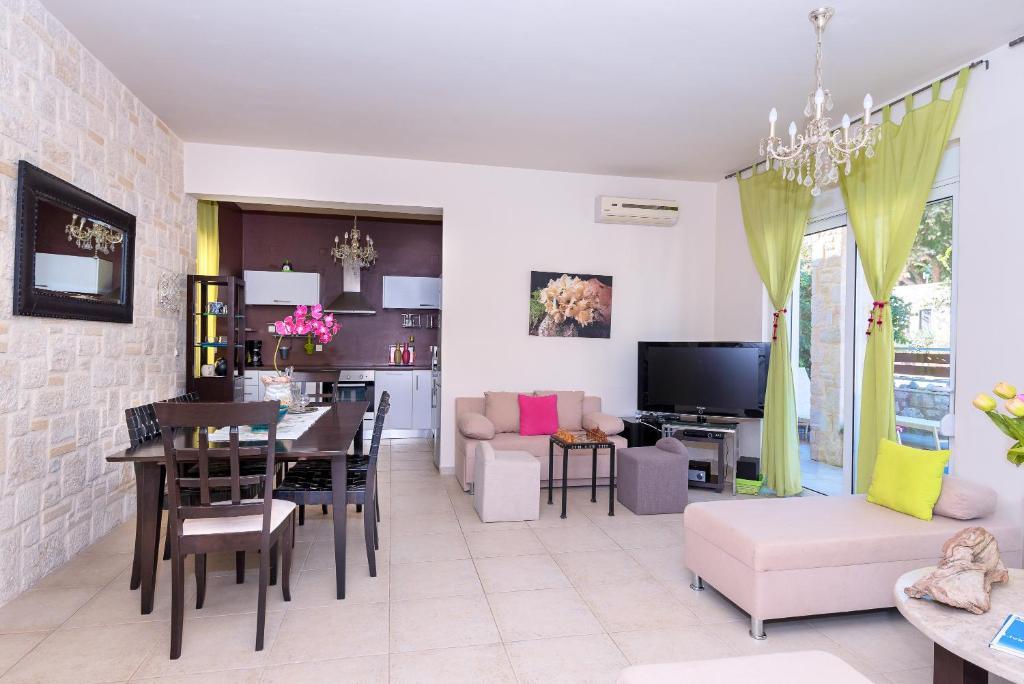 Azure Beach Kissamos Exterior photo